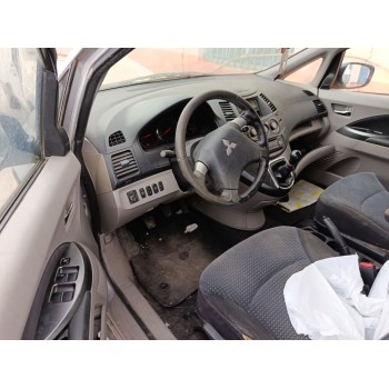 mitsubishi grandis (na_w) del año 2006