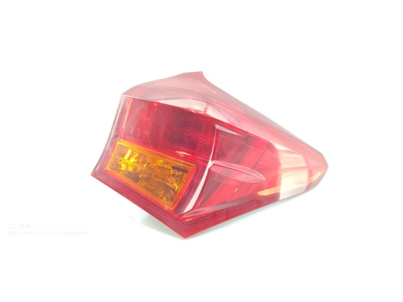 Recambio de piloto trasero derecho para toyota auris hybrid business referencia OEM IAM 8155602730  