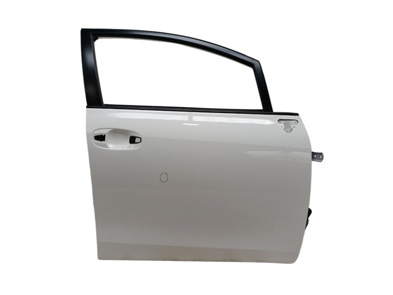 Recambio de puerta delantera derecha para toyota verso active referencia OEM IAM 670010F020  