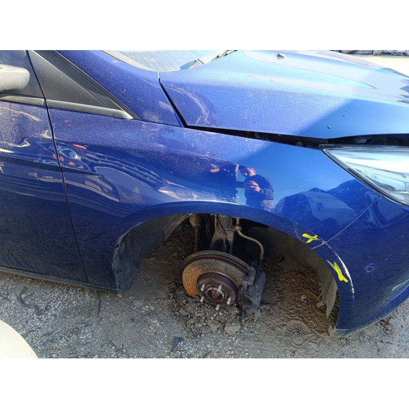Recambio de aleta delantera derecha para ford focus lim. trend referencia OEM IAM PBM51A16008AG  