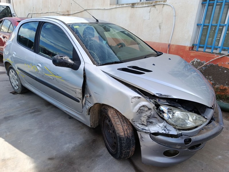 peugeot 206 sedán del año 2008
