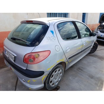 peugeot 206 sedán del año 2008