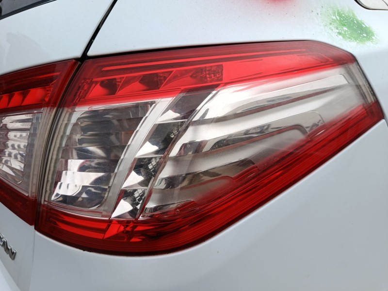 Recambio de piloto trasero derecho para peugeot 508 i (8d_) 2.0 hdi referencia OEM IAM 6351LY  