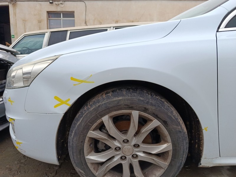 Recambio de aleta delantera izquierda para peugeot 508 i (8d_) 2.0 hdi referencia OEM IAM 7840CA  