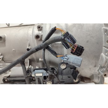 Recambio de caja cambios para land rover range rover velar velar referencia OEM IAM H7A37000JD  