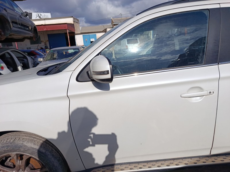 Recambio de puerta delantera izquierda para mitsubishi outlander ii (cw_w) 2.0 (cw4w) referencia OEM IAM 5700B671  