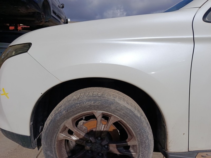 Recambio de aleta delantera izquierda para mitsubishi outlander ii (cw_w) 2.0 (cw4w) referencia OEM IAM 5220J997  