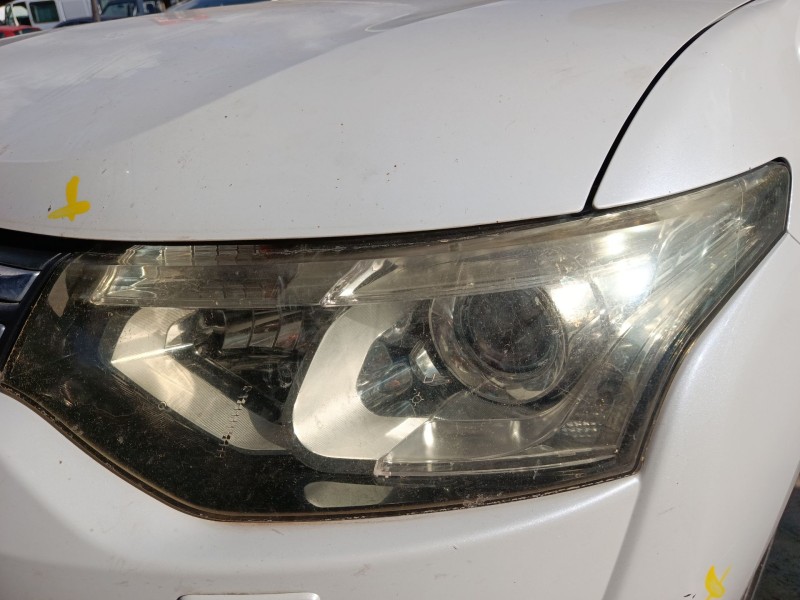 Recambio de faro izquierdo para mitsubishi outlander ii (cw_w) 2.0 (cw4w) referencia OEM IAM 8301C523  
