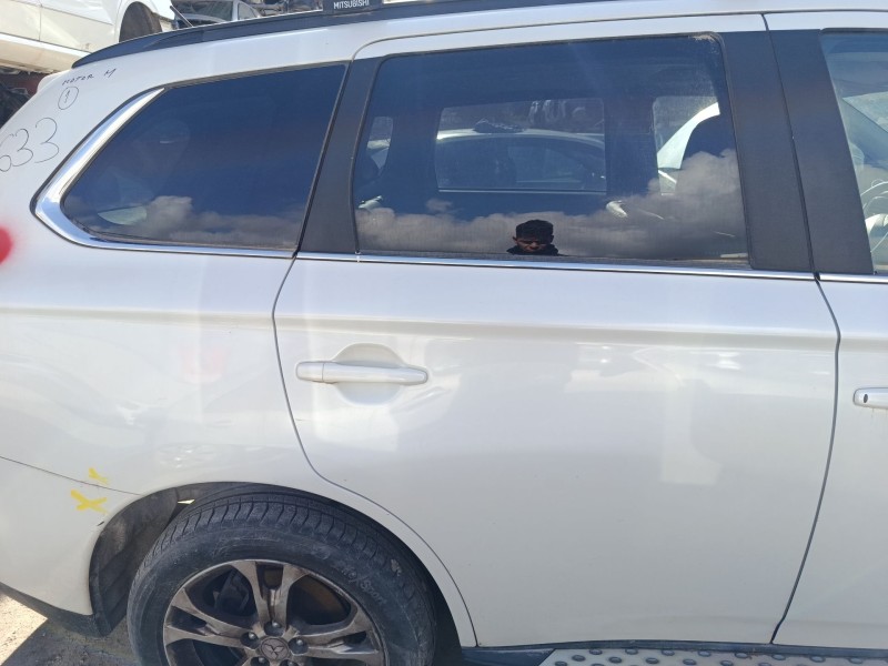 Recambio de puerta trasera derecha para mitsubishi outlander ii (cw_w) 2.0 (cw4w) referencia OEM IAM 5730B390  