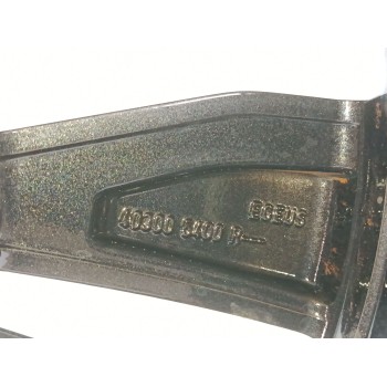 Recambio de llanta para renault kadjar experience referencia OEM IAM 403005400R  