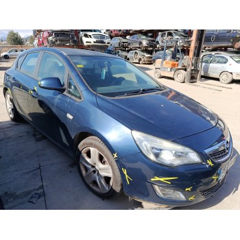 opel astra j (p10) del año 2011