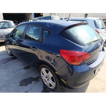 opel astra j (p10) del año 2011