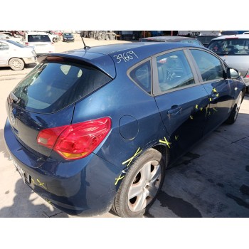 opel astra j (p10) del año 2011