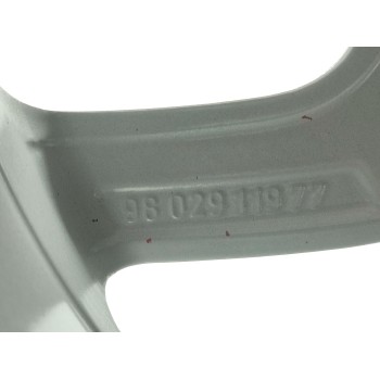 Recambio de llanta para citroën c4 cactus 1.5 bluehdi 100 referencia OEM IAM 98029119VT / 9802911977  