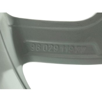 Recambio de llanta para citroën c4 cactus 1.5 bluehdi 100 referencia OEM IAM 98029119VT / 9802911977  