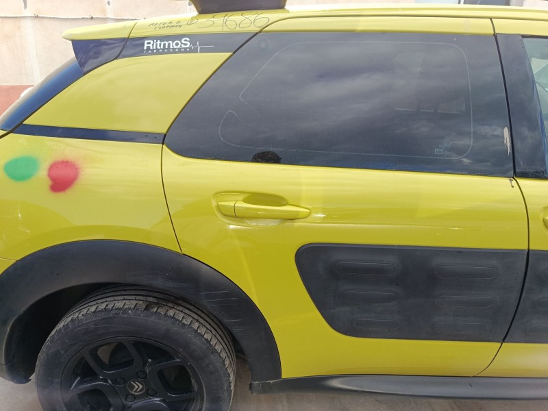 Recambio de puerta trasera derecha para citroën c4 cactus 1.2 vti 82 referencia OEM IAM 9801070080  