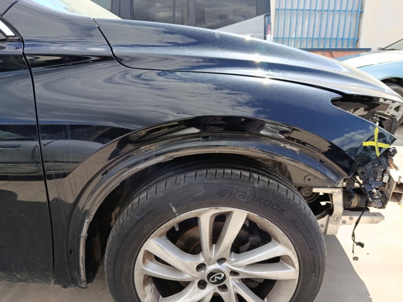 Recambio de aleta delantera derecha para infiniti q30 1.5 d referencia OEM IAM F31005DAMB  