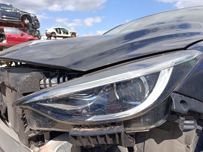 Recambio de faro izquierdo para infiniti q30 1.5 d referencia OEM IAM 260605DA5B  