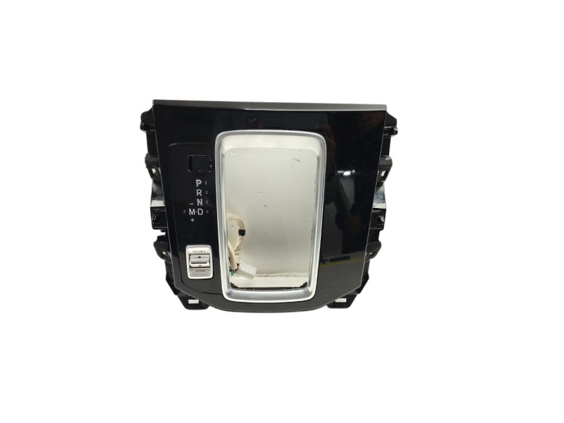 Recambio de moldura para mazda 6 station wagon (gj, gl) 2.0 (gjefw) referencia OEM IAM KB8C64341  