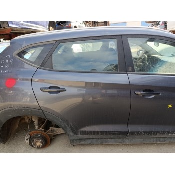 Recambio de puerta trasera derecha para hyundai tucson classic blue referencia OEM IAM 77004D7000  