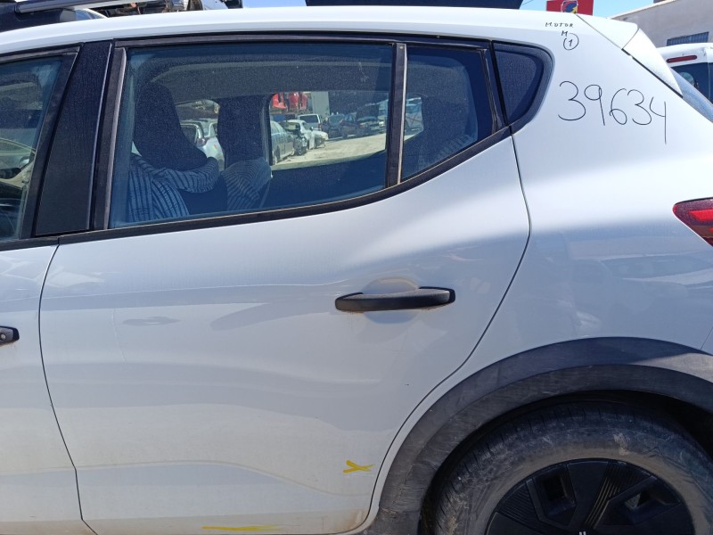 Recambio de puerta trasera izquierda para dacia sandero iii 1.0 tce 90 eco-g referencia OEM IAM 821016131R  