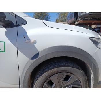 Recambio de aleta delantera derecha para dacia sandero iii 1.0 tce 90 eco-g referencia OEM IAM 631004264R  