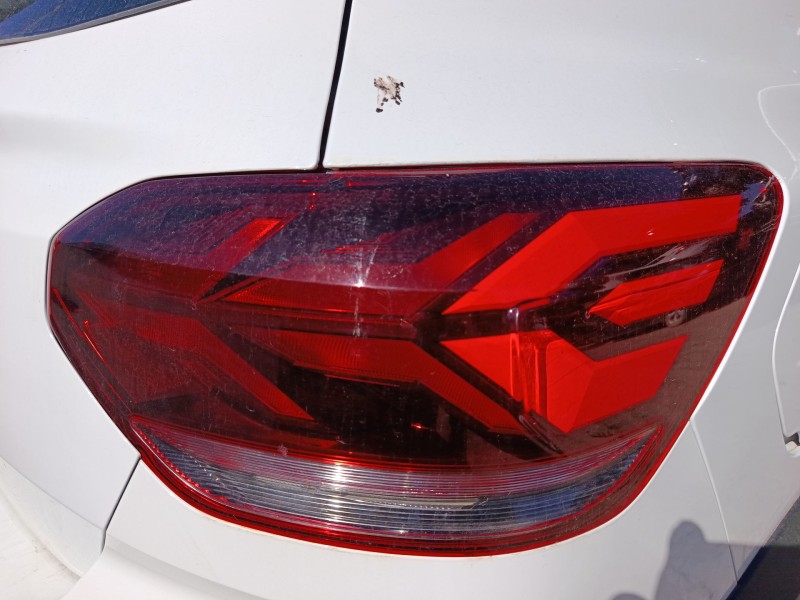 Recambio de piloto trasero derecho para dacia sandero iii 1.0 tce 90 eco-g referencia OEM IAM 265503830R  