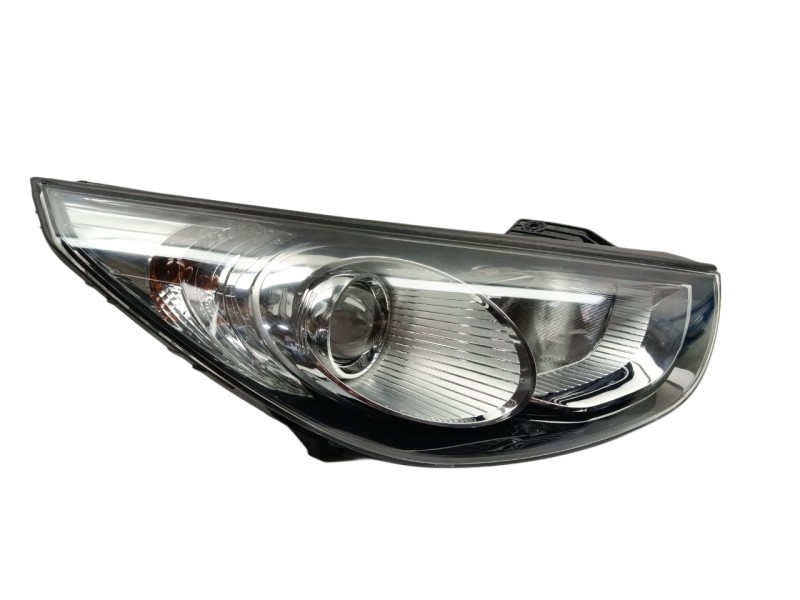 Recambio de faro derecho para hyundai ix35 sle 2wd referencia OEM IAM 921022Y000  