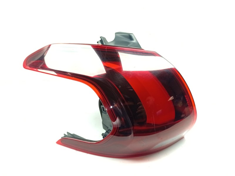 Recambio de piloto trasero izquierdo para peugeot 2008 (--.2013) allure referencia OEM IAM 9814747880  