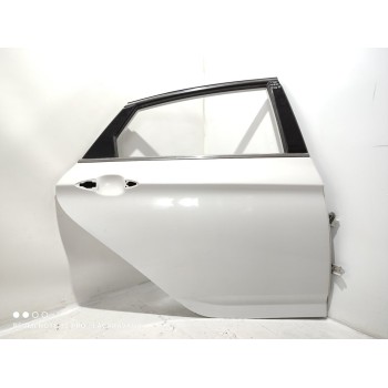 Recambio de puerta trasera derecha para hyundai i40 gls bluedrive / bluedrive referencia OEM IAM 770043Z300  