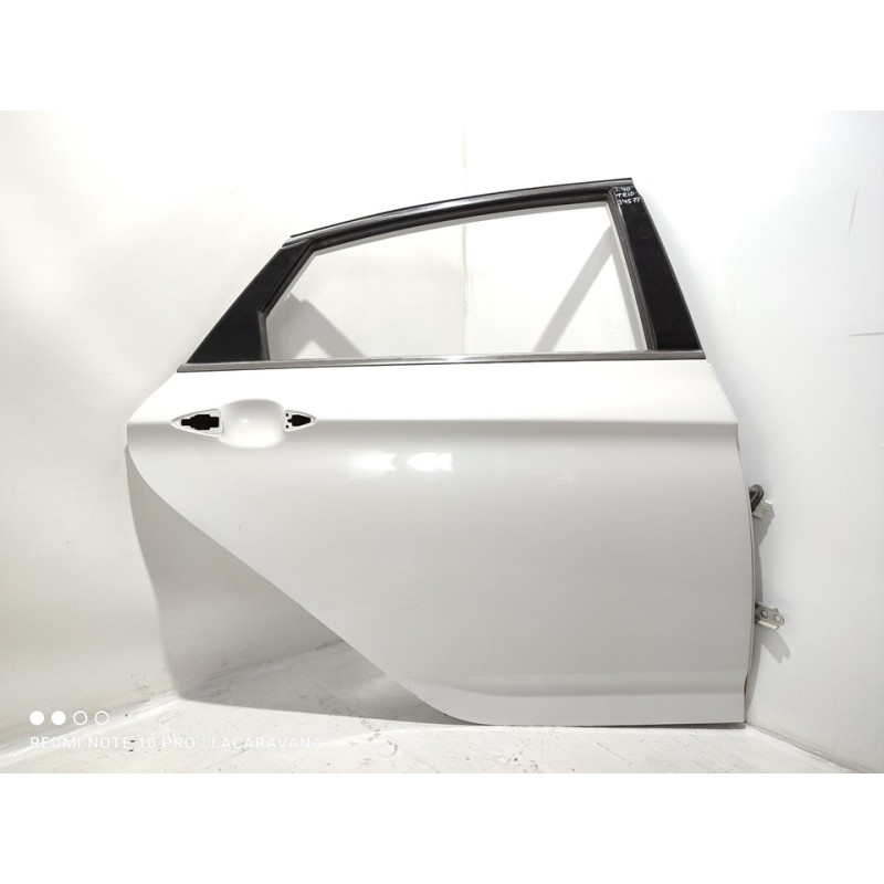 Recambio de puerta trasera derecha para hyundai i40 gls bluedrive / bluedrive referencia OEM IAM 770043Z300  