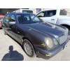 mercedes-benz clase e (w210) del año 2004