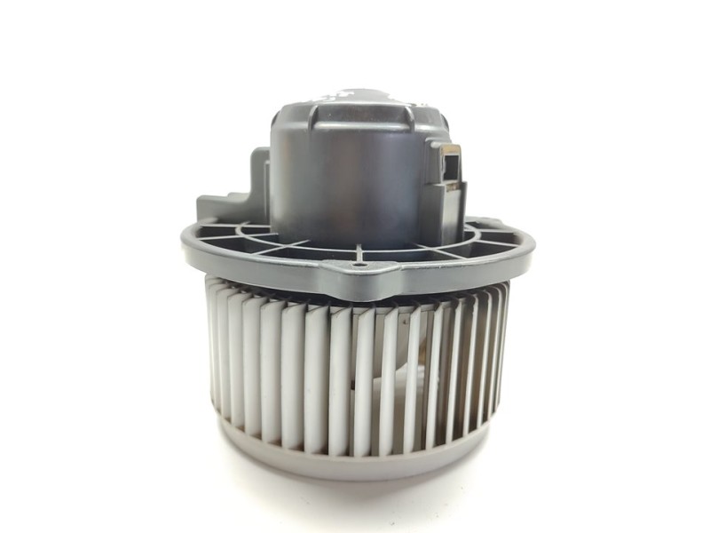 Recambio de ventilador calefaccion para chevrolet captiva 2.0 vcdi lt referencia OEM IAM 42424010  