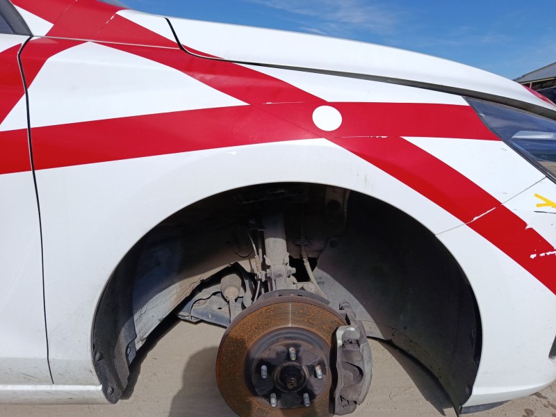 Recambio de aleta delantera derecha para hyundai i30 (pde, pd, pden) 1.6 crdi referencia OEM IAM 66320G3000  