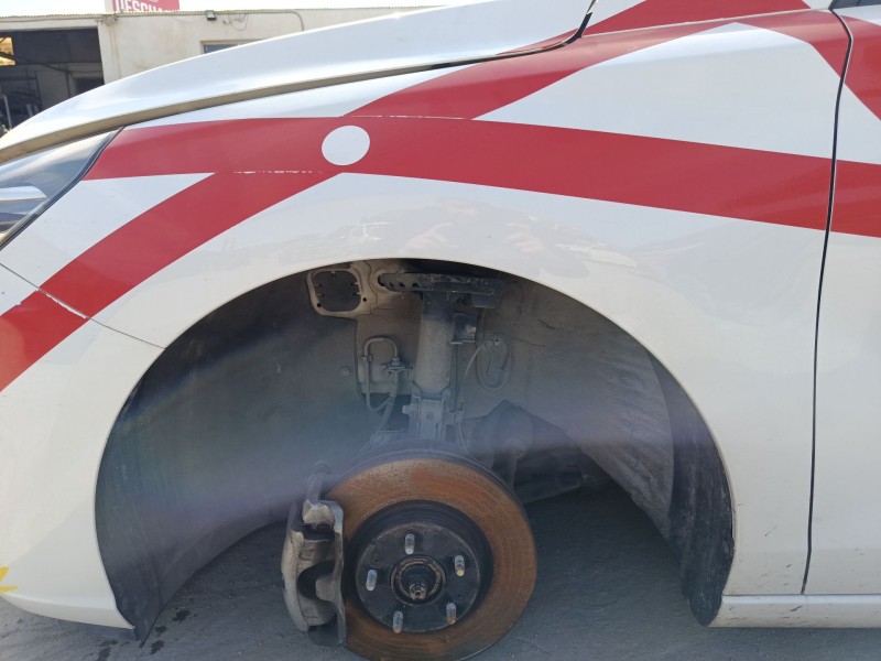 Recambio de aleta delantera izquierda para hyundai i30 (pde, pd, pden) 1.6 crdi referencia OEM IAM 66310G3000  