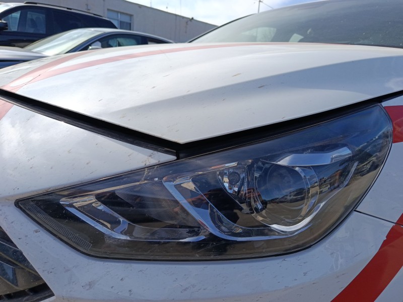 Recambio de faro izquierdo para hyundai i30 (pde, pd, pden) 1.6 crdi referencia OEM IAM 92101G4510  
