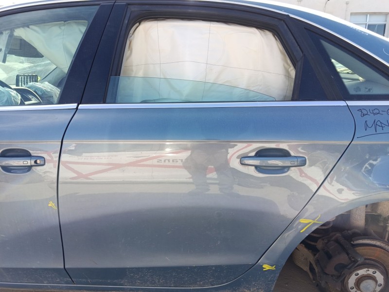 Recambio de puerta trasera izquierda para audi a4 b8 avant (8k5) 2.0 tdi referencia OEM IAM 8K5833051D  