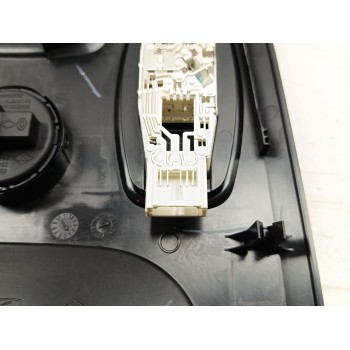 Recambio de luz interior para renault scenic iv grand black edition referencia OEM IAM 969804633R  