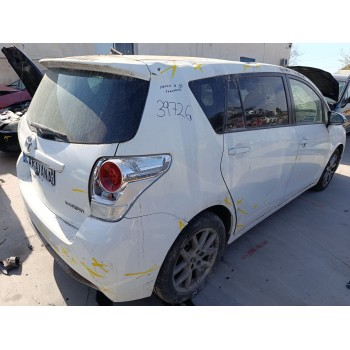 toyota verso (_r2_) del año 2013