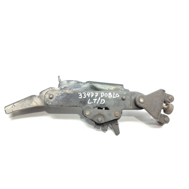 Recambio de soporte / guia puerta corredera para fiat doblo active referencia OEM IAM 51842450  