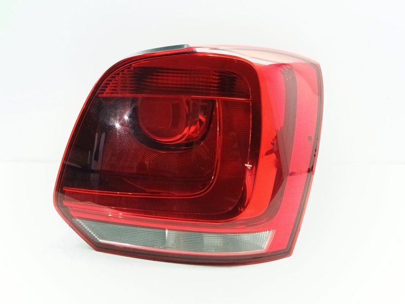 Recambio de piloto trasero derecho para volkswagen polo (6r1) advance referencia OEM IAM 6R0945096AH  
