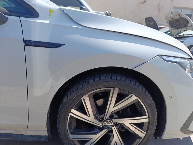 Recambio de aleta delantera derecha para volkswagen golf viii variant (cg5, db5) 1.5 tsi referencia OEM IAM 5H0821022B  