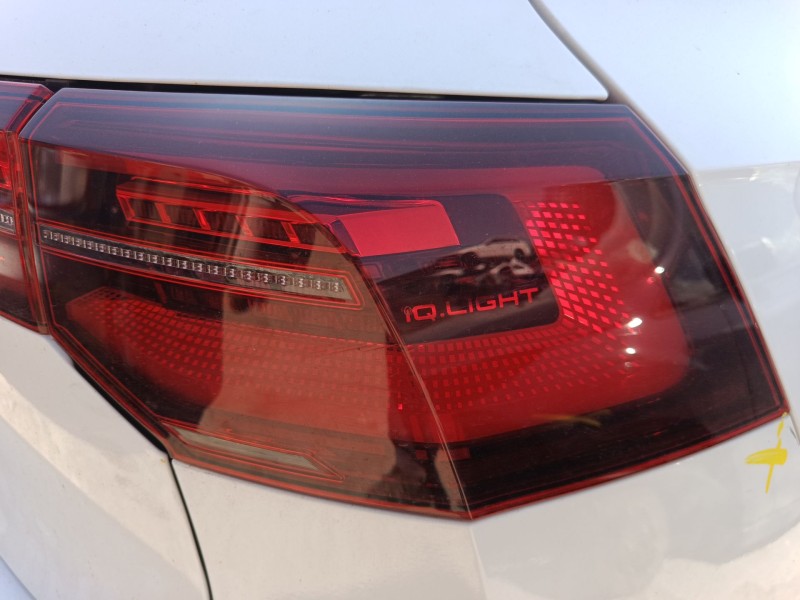 Recambio de piloto trasero derecho para volkswagen golf viii variant (cg5, db5) 1.5 tsi referencia OEM IAM 5H0945208A  