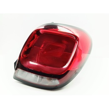 PILOTO TRASERO DERECHO B001031380 / 815500H152 