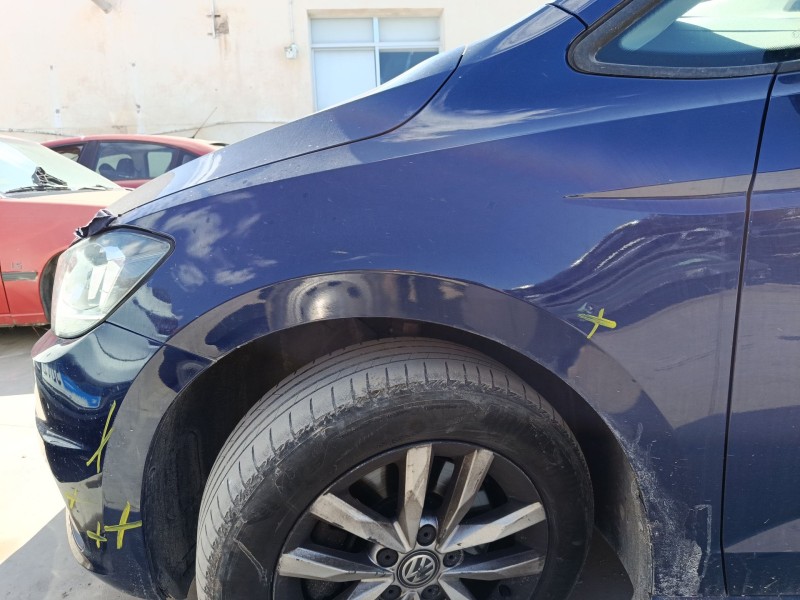 Recambio de aleta delantera izquierda para volkswagen touran (5t1) 1.6 tdi referencia OEM IAM 5TA821105  