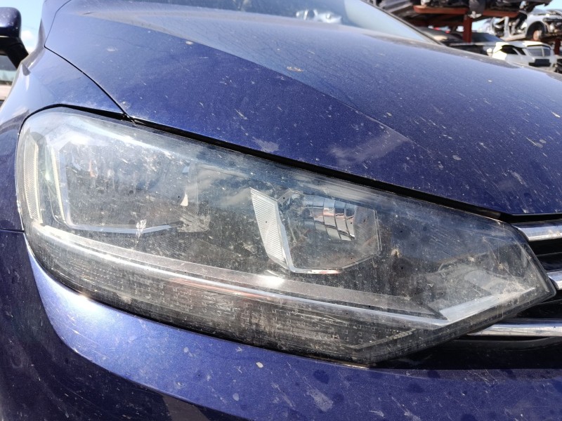 Recambio de faro derecho para volkswagen touran (5t1) 1.6 tdi referencia OEM IAM 5TB941006C  