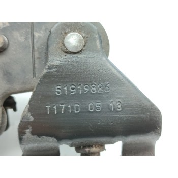 Recambio de soporte / guia puerta corredera para fiat doblo active referencia OEM IAM 51842450  