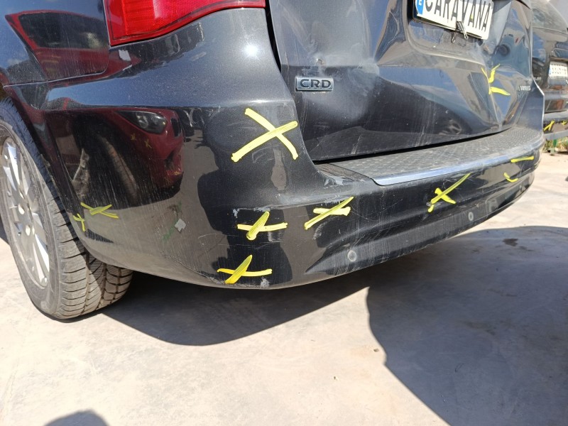 Recambio de paragolpes trasero para chrysler grand voyager v (rt) 2.8 crd referencia OEM IAM 68048158AE  