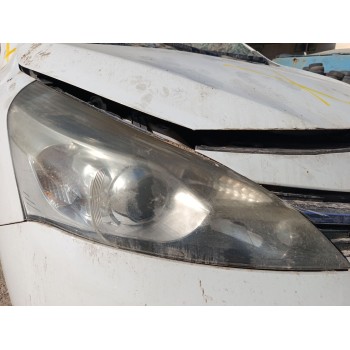 Recambio de faro derecho para toyota verso (_r2_) 2.0 d-4d (aur20_) referencia OEM IAM 811300F090  