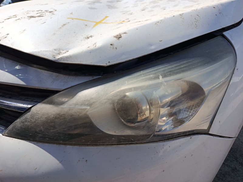 Recambio de faro izquierdo para toyota verso (_r2_) 2.0 d-4d (aur20_) referencia OEM IAM 811700F090  